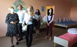 8 июня 2020 года Уполномоченный по правам ребенка в Саратовской области Татьяна Загородняя с рабочим визитом посетила 2 объекта в г.Энгельсе.